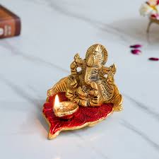 Ganesh with Diya