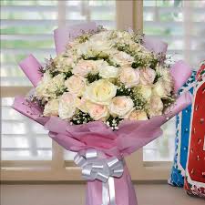 Touch of Luxury Mix Roses Bouquet