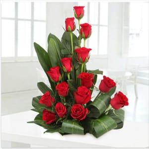 Basket Red roses 15